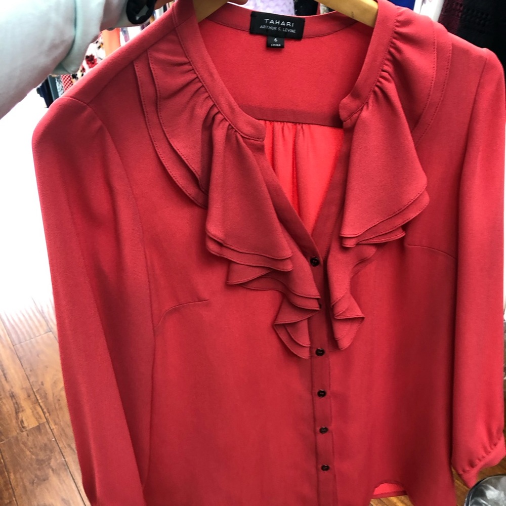 Tahari blouse size 6
